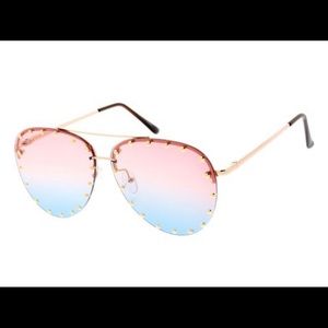 Studded Aviator Sunglasses Pink & Blue ombré. NWT